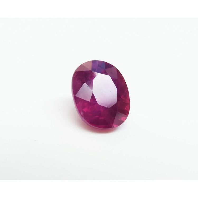 Burmese natural loose ruby oval cut 1.68 ct. right side position tabe and crown visibles