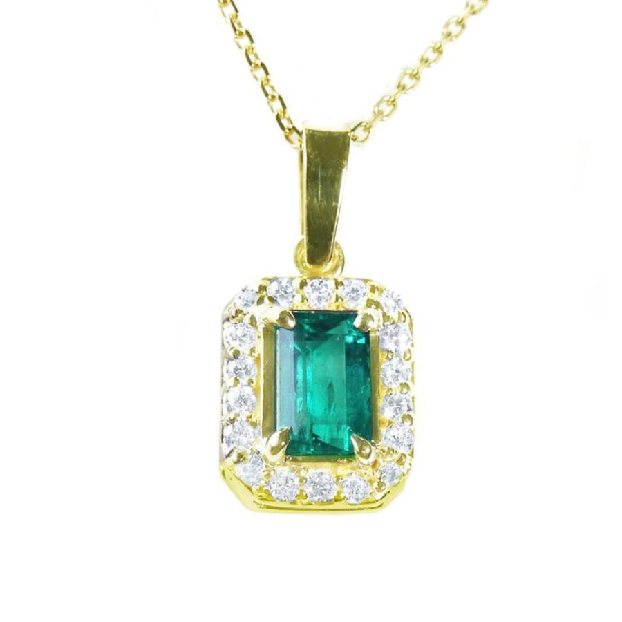 High quality yellow gold natural colombian emerald and diamonds pendant.