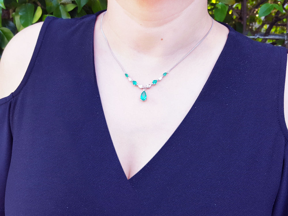 Women&#39;s Emerald necklaces natural diamonds pear shaped linked in 14k white gold individual settings wheat style chain