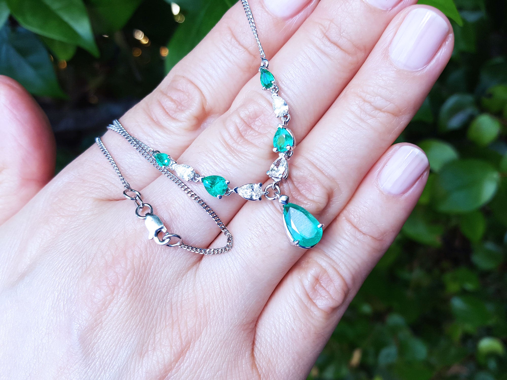 Authentic Colombian Emerald necklaces for sale in usa
