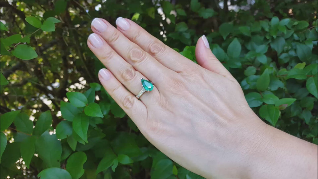 Emerald pear cut ring for women