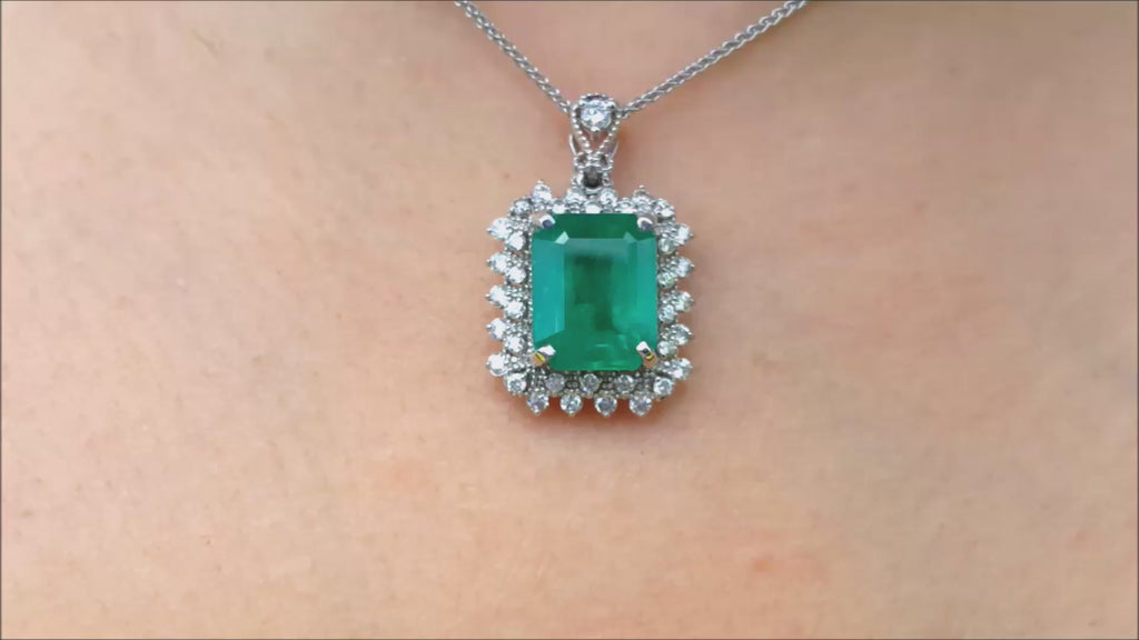 Authentic Colombian emerald pendant