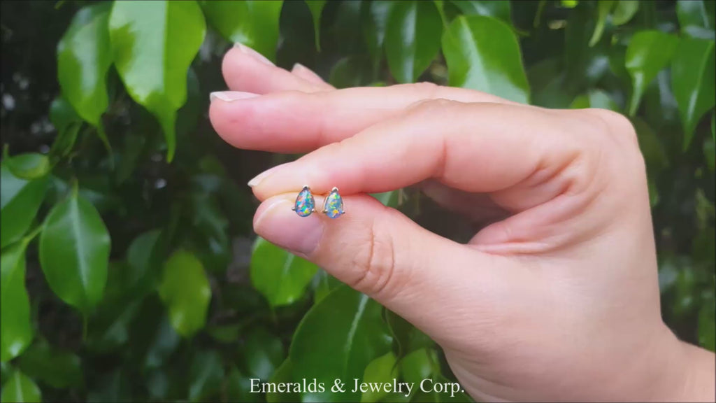 Yellow gold opal earrings