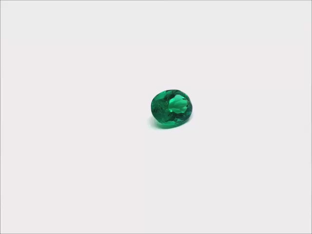 Oval cut GIA certified F1 loose colombian emerald from the Muzo mines