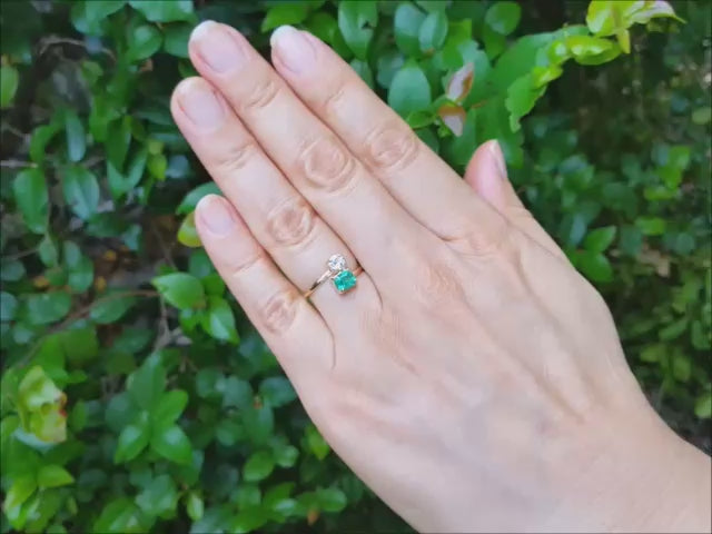 Natural colombian emerald and diamond you and me ring two stone made of 18k yellow gold.