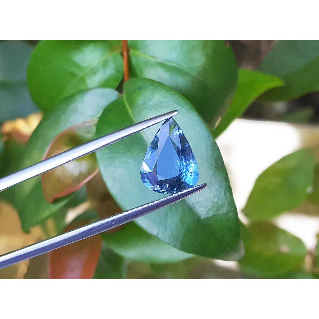 Loose natural blue sapphre