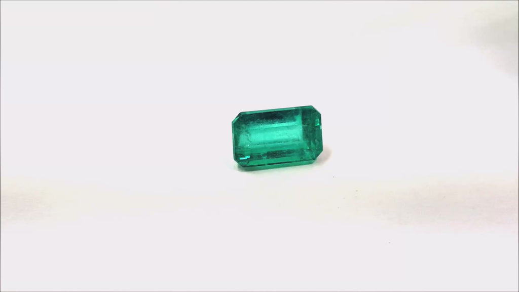 2.55 Carats Emerald-cut Natural Colombian Emerald