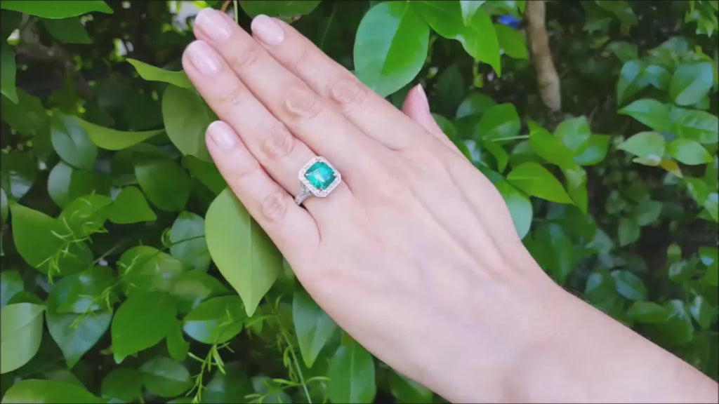 Emerald engagement ring 