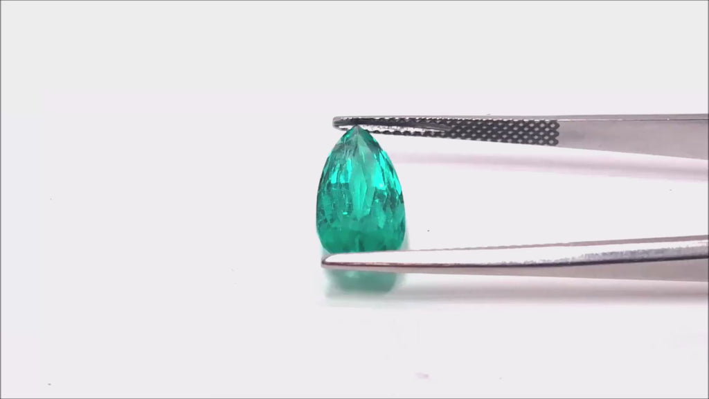 Pear cut loose emerald GIA certified 