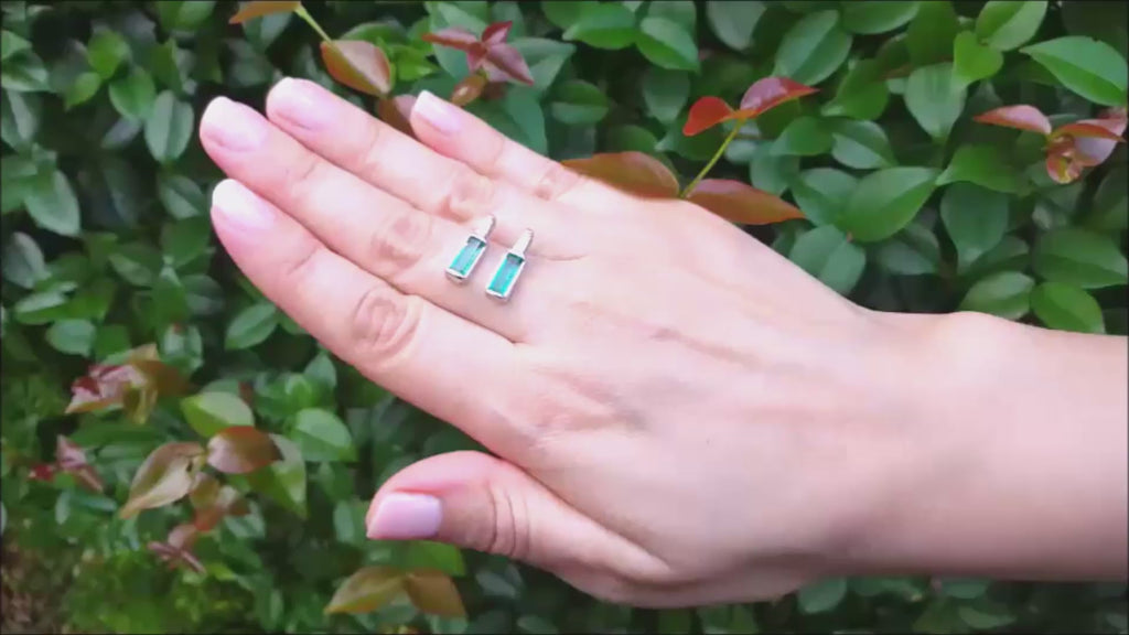 Real Baguette emerald stud earrings