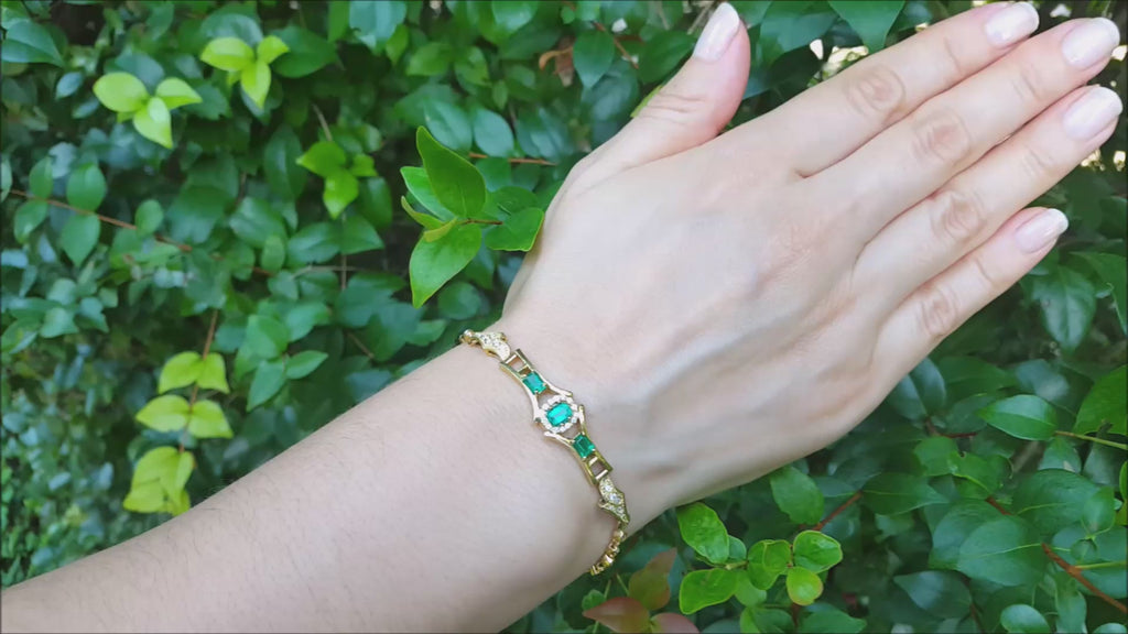 Emerald jewelry for women