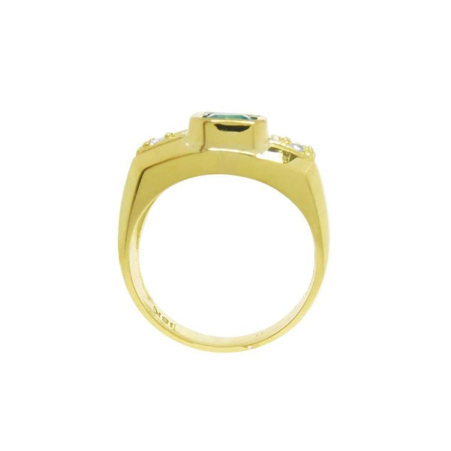 Men's 18K yellow gold ring with a bezel-set emerald and accent diamonds.