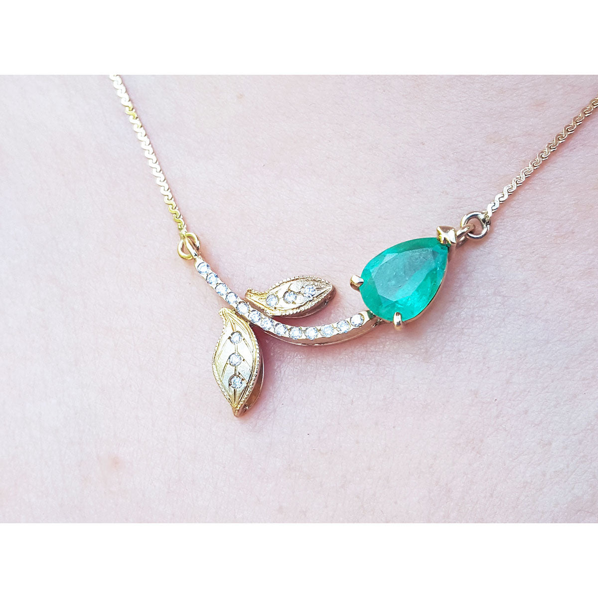 USA made Colombian Emerald necklace 1.66 carats sourced from Muzo mines; nature inspired design