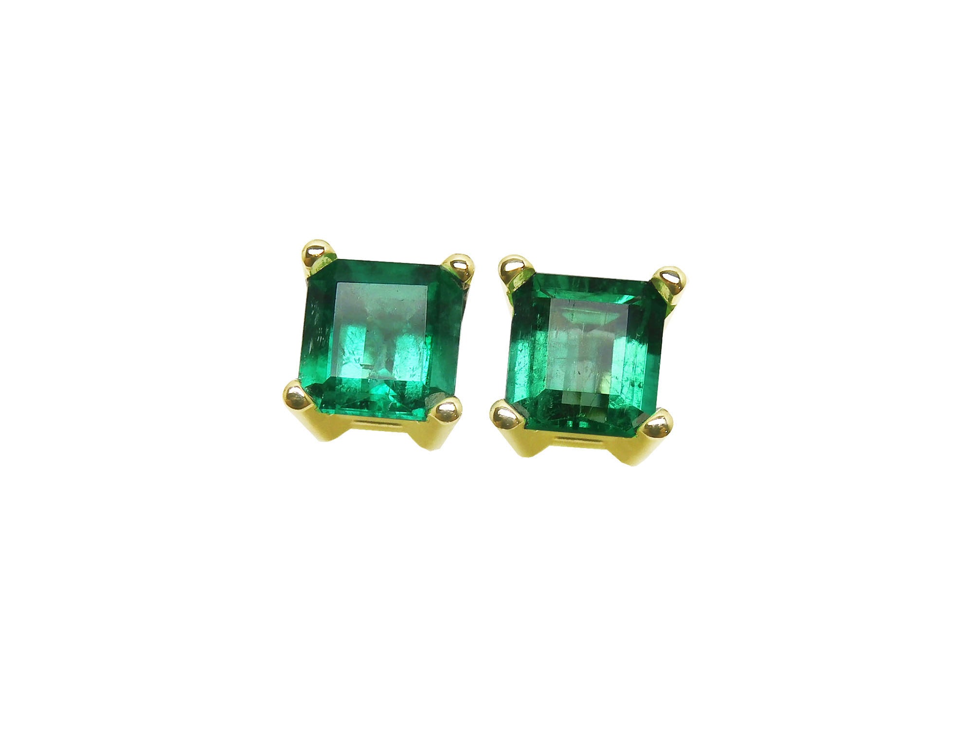 14k yellow gold square emerald stud earrings, top side view.