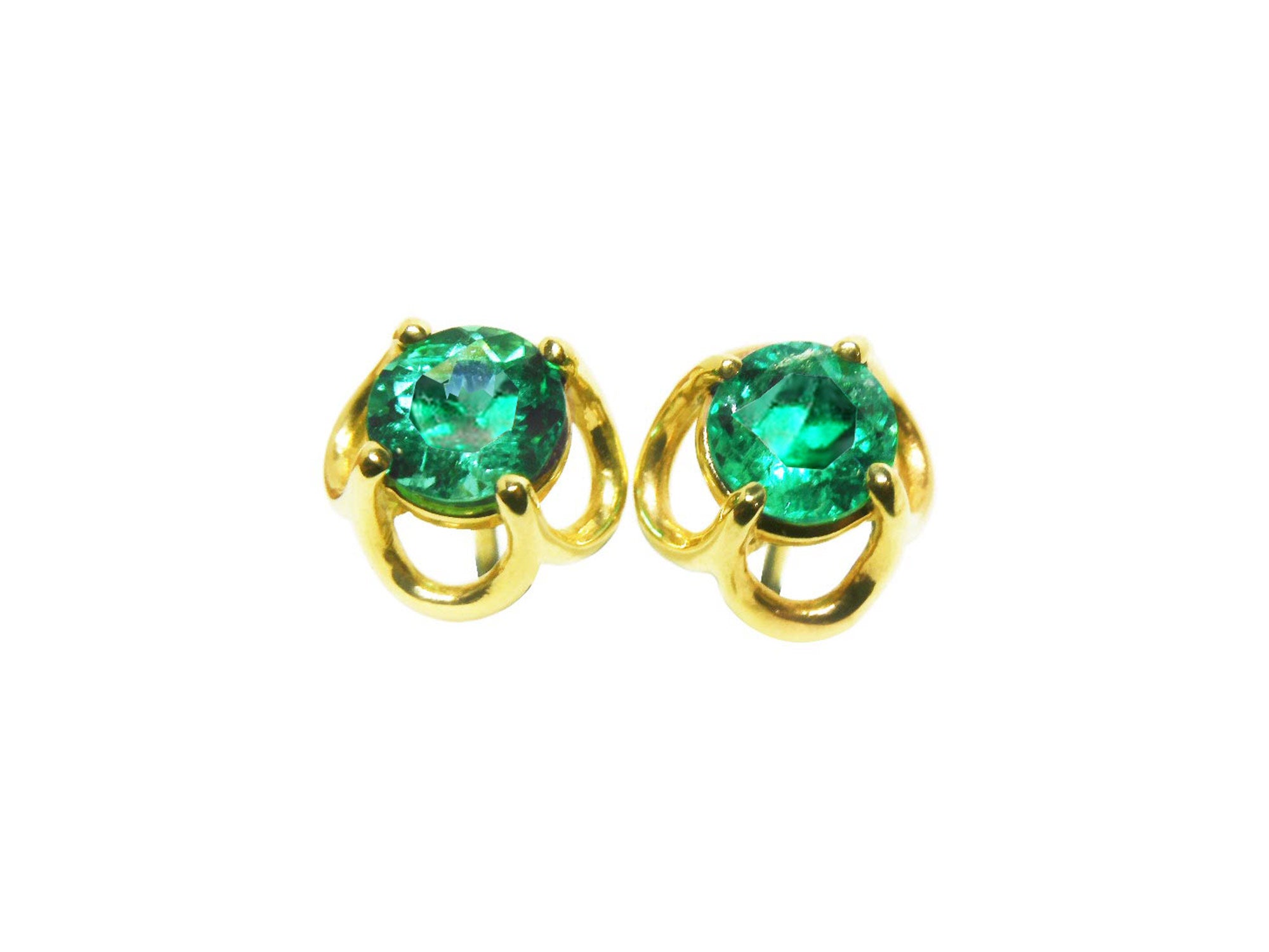 14k yellow gold tulip emerald stud earrings front position top view.