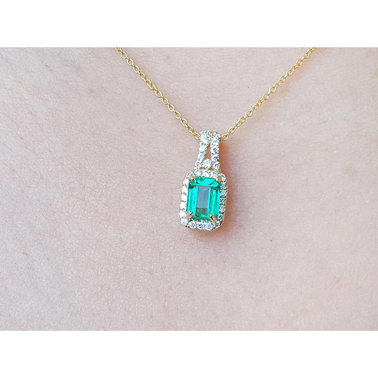 May&#39;s birthstone for her Natural Colombian emerald necklace halo diamond crafted in 14k yellow gold
