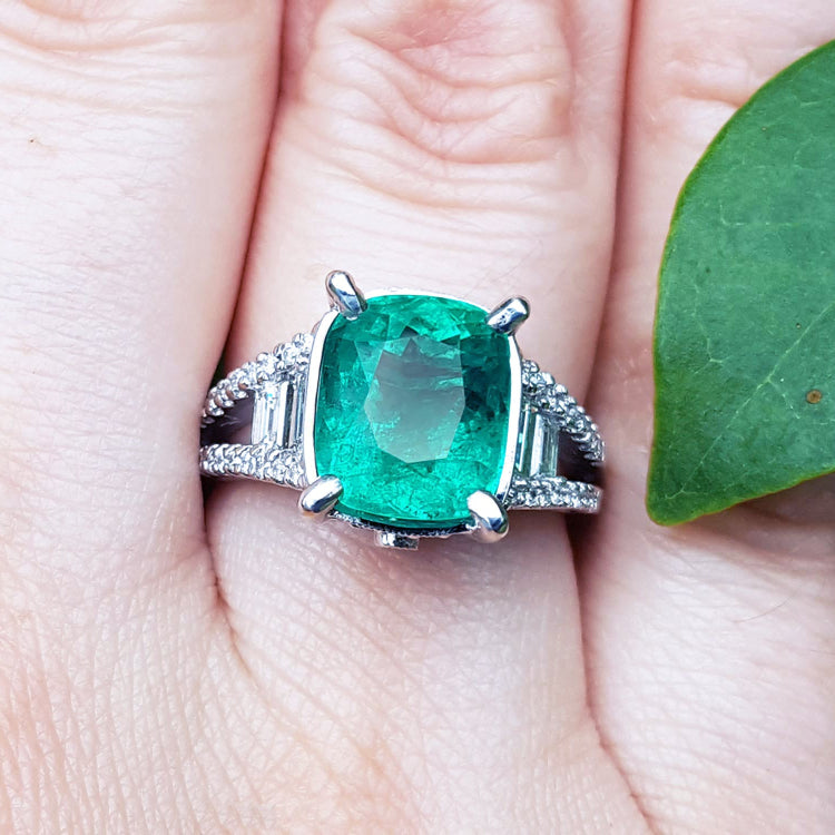 Emerald ring for women GIA certified
